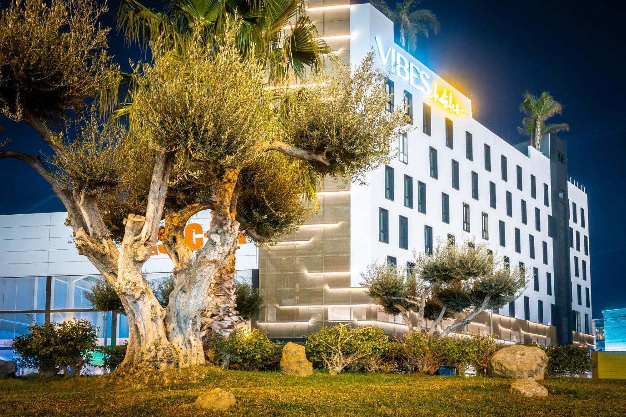 Hotel Malaga Vibes Экстерьер фото